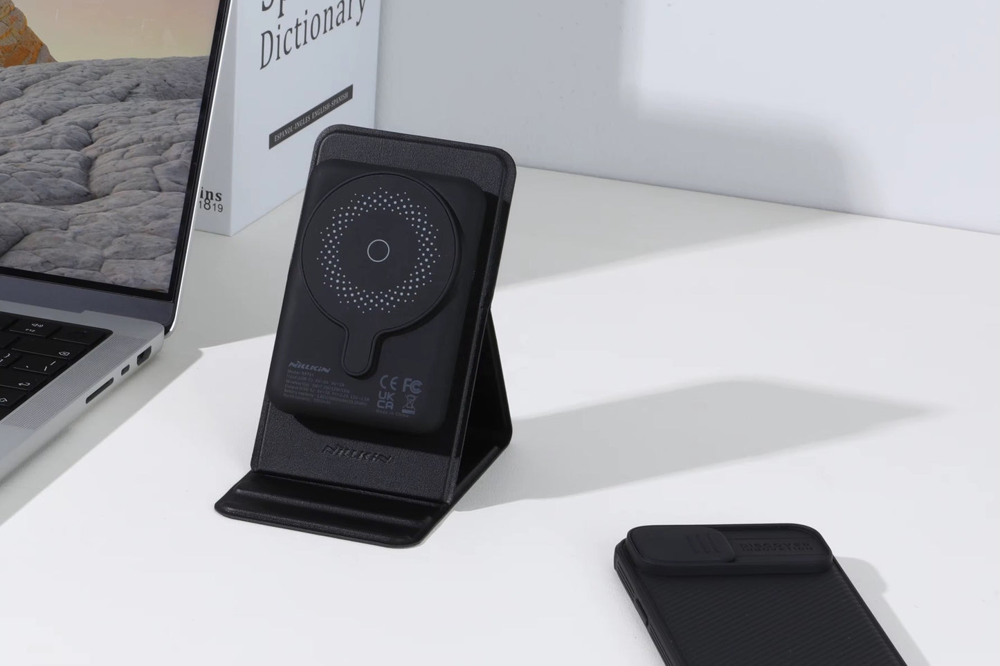 Power Bank Nillkin 5000 mAh – Compacte, Magnétique & Sans Fil