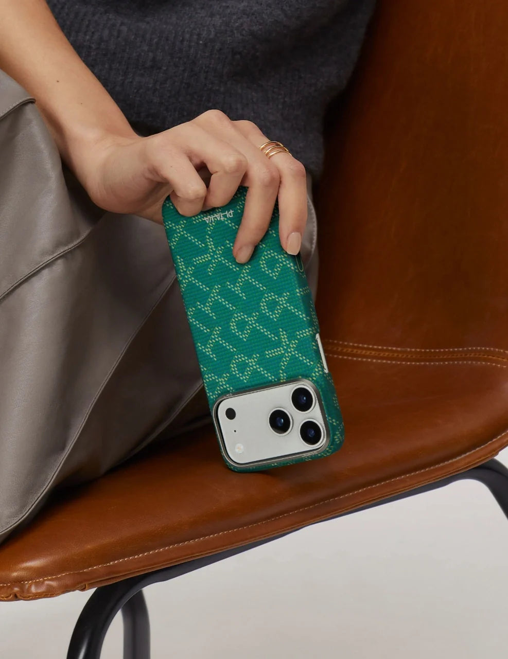 Coque PITAKA Carbone MagSafe iPhone 17 Pro Max – Vert Gold Premium